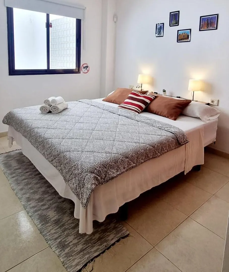 Almar We Go! Habitaciones Privadas En Alcala - Private Rooms - Pieces Privees - In Shared Apartment contacts
