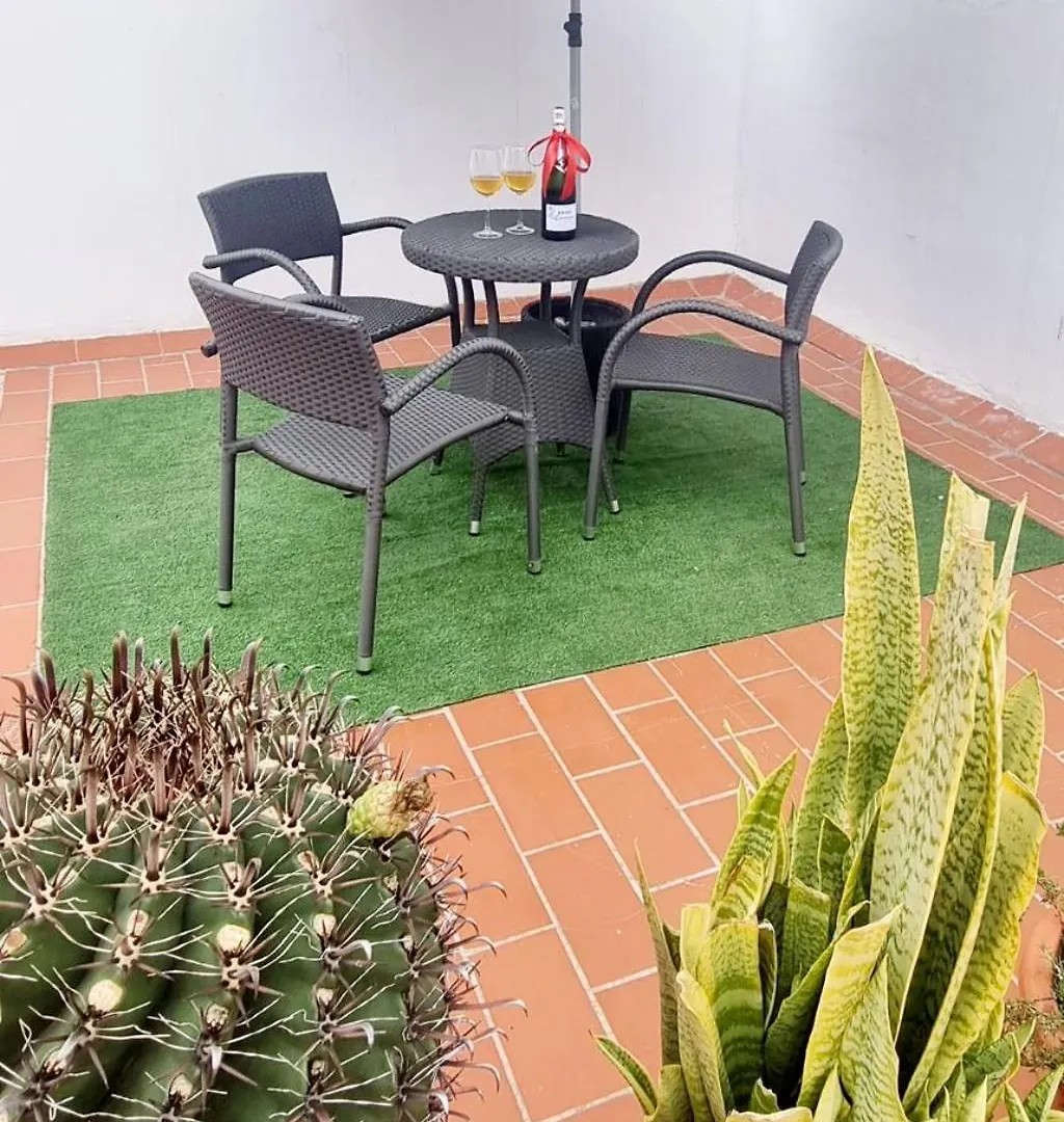 Gasthof Almar We Go! Habitaciones Privadas En Alcala - Private Rooms - Pieces Privees - In Shared Apartment